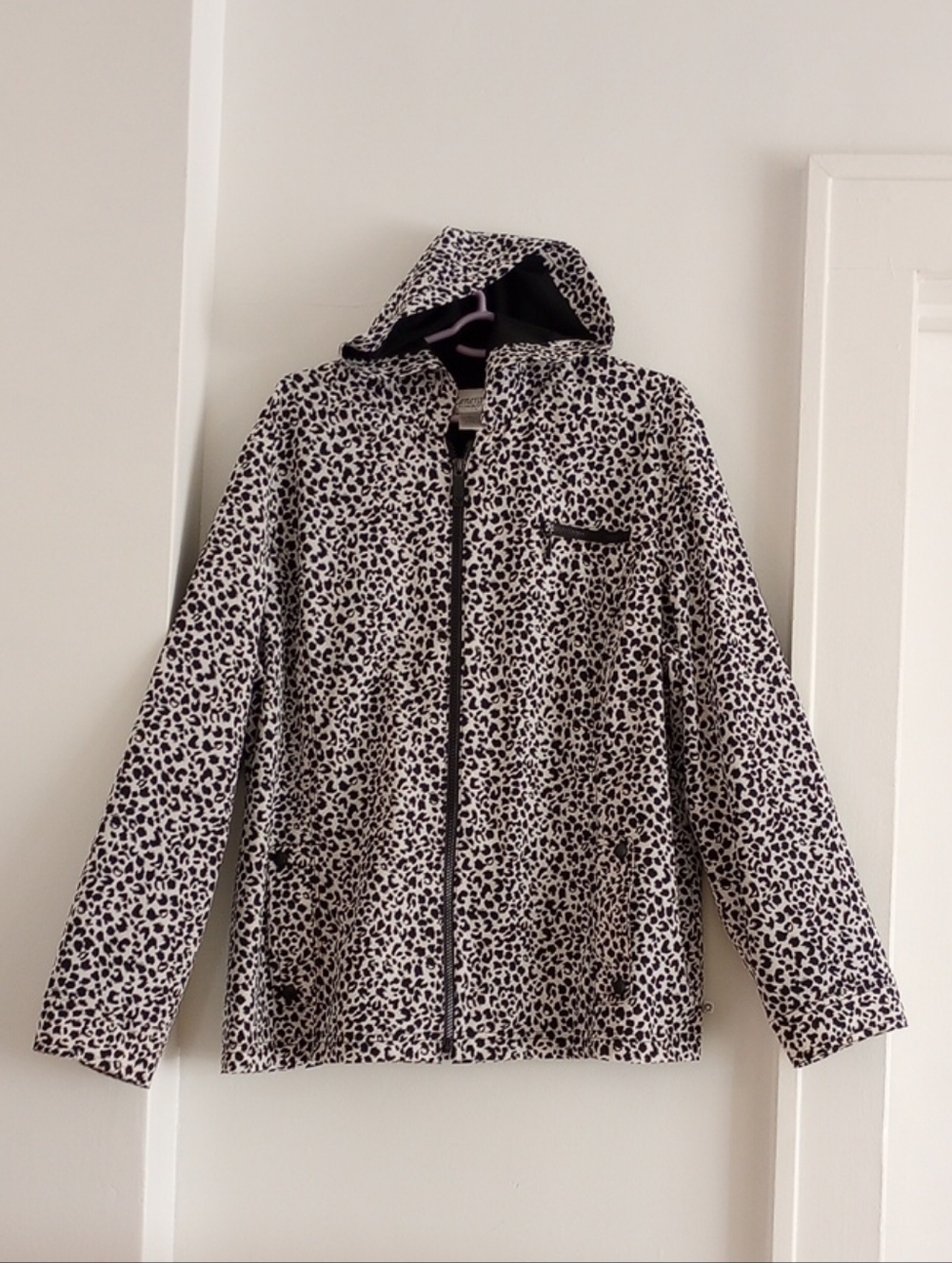 Chico's Black White Leopard-Print Hooded Lightweight Windbreaker Jacket Size 3